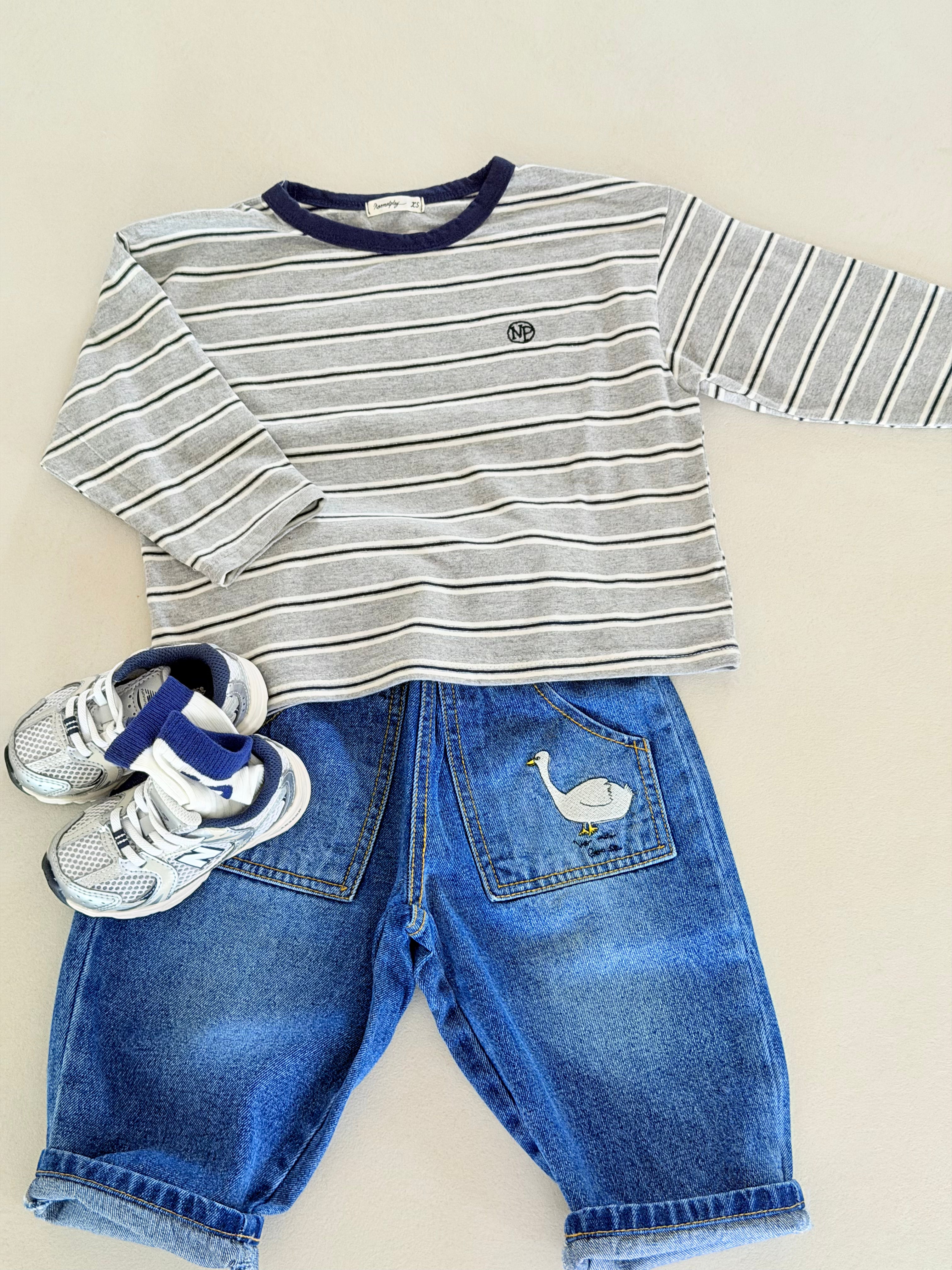GREY STRIPE TEE
