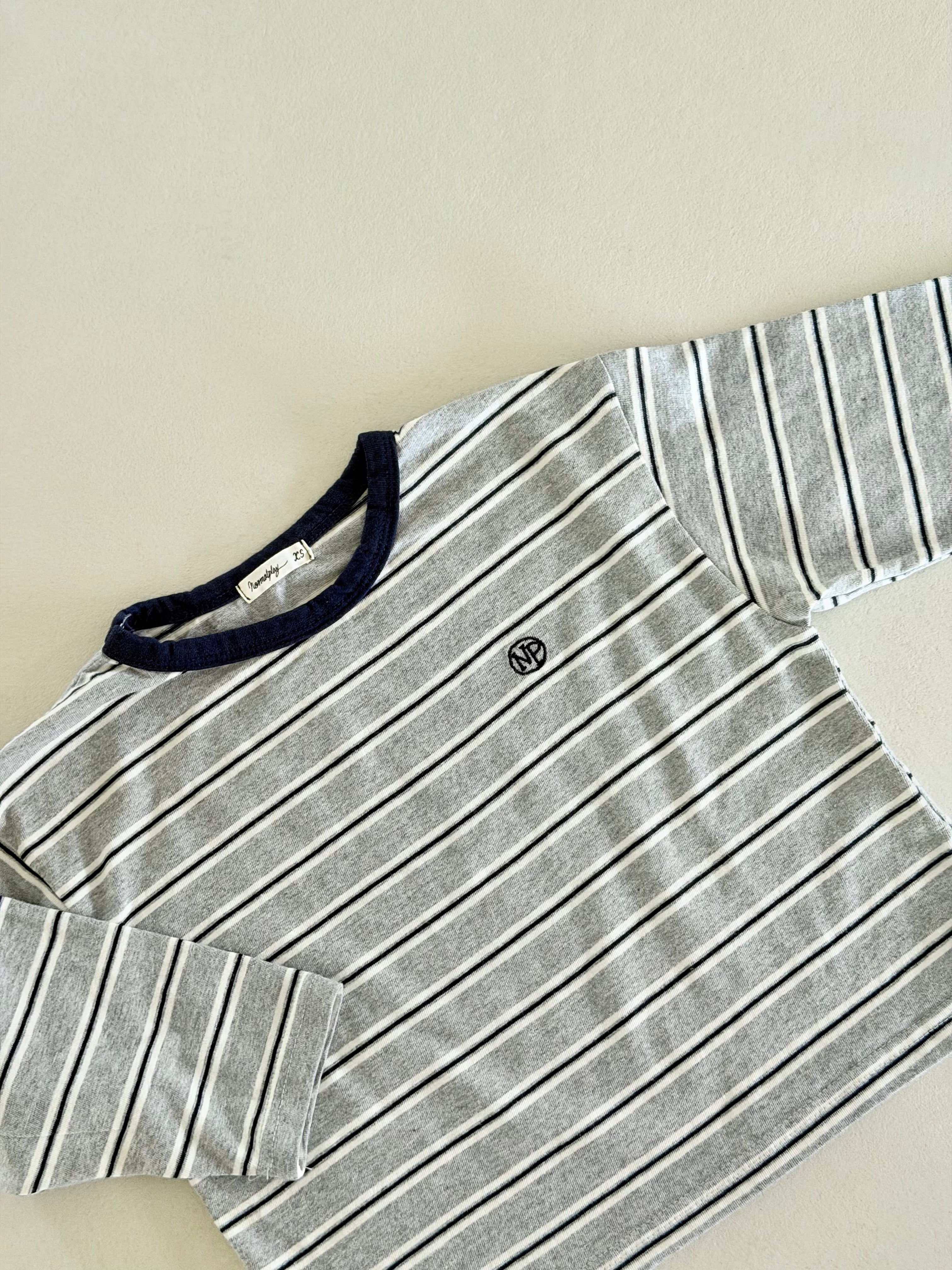 GREY STRIPE TEE